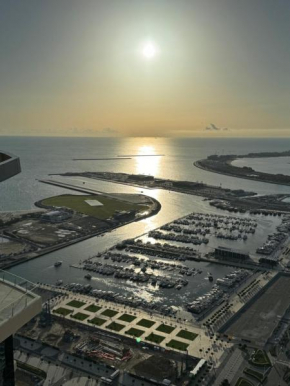 Stunning 1 BR Apartment in Dubai Marina